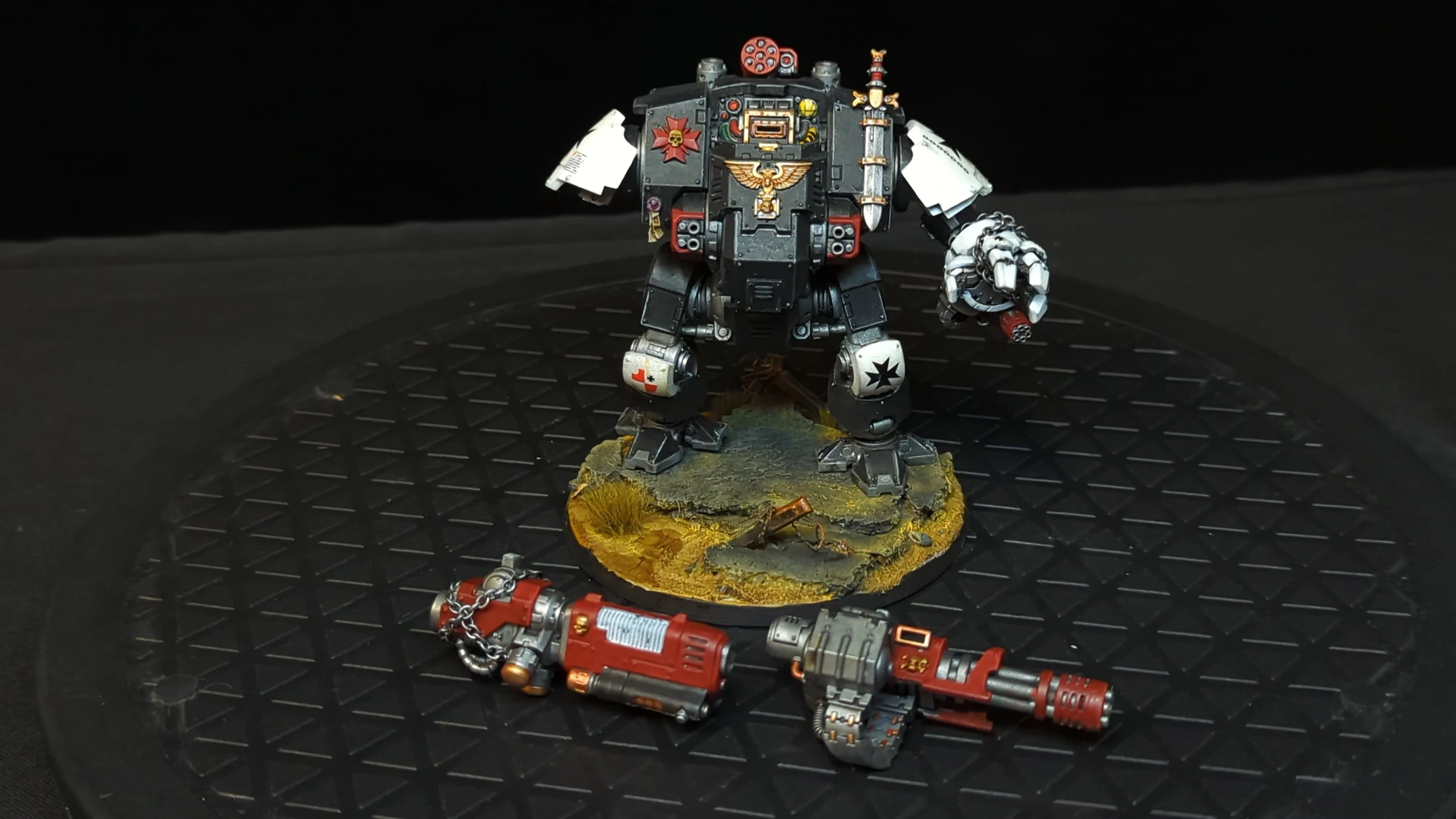 Painted Second-hand - Tabletop & Above Tabletop